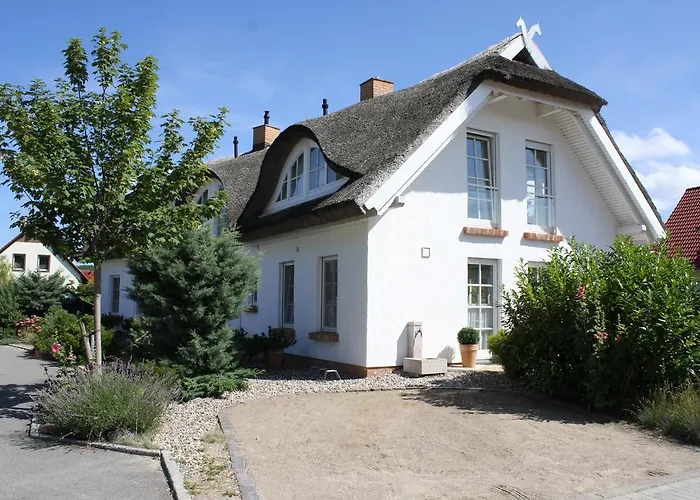 Landhaus Glowe بيت للعطل