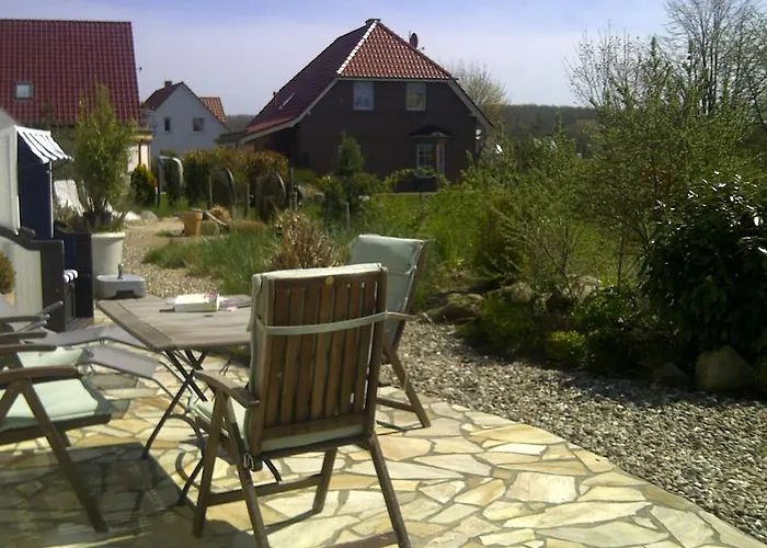 Landhaus Glowe بيت للعطل